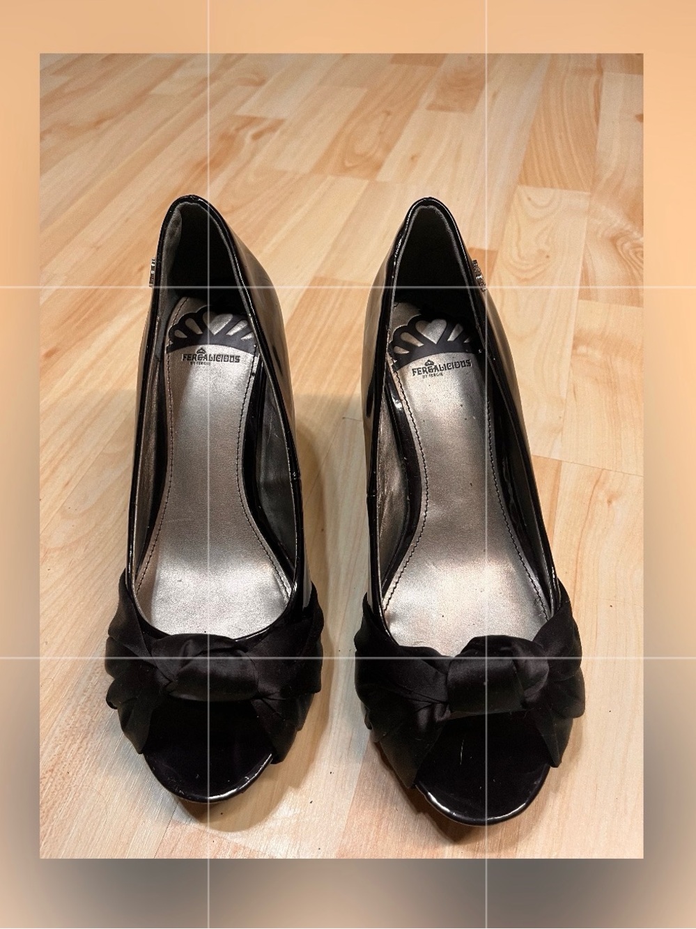 Y2K Fergalicious Black bow heels